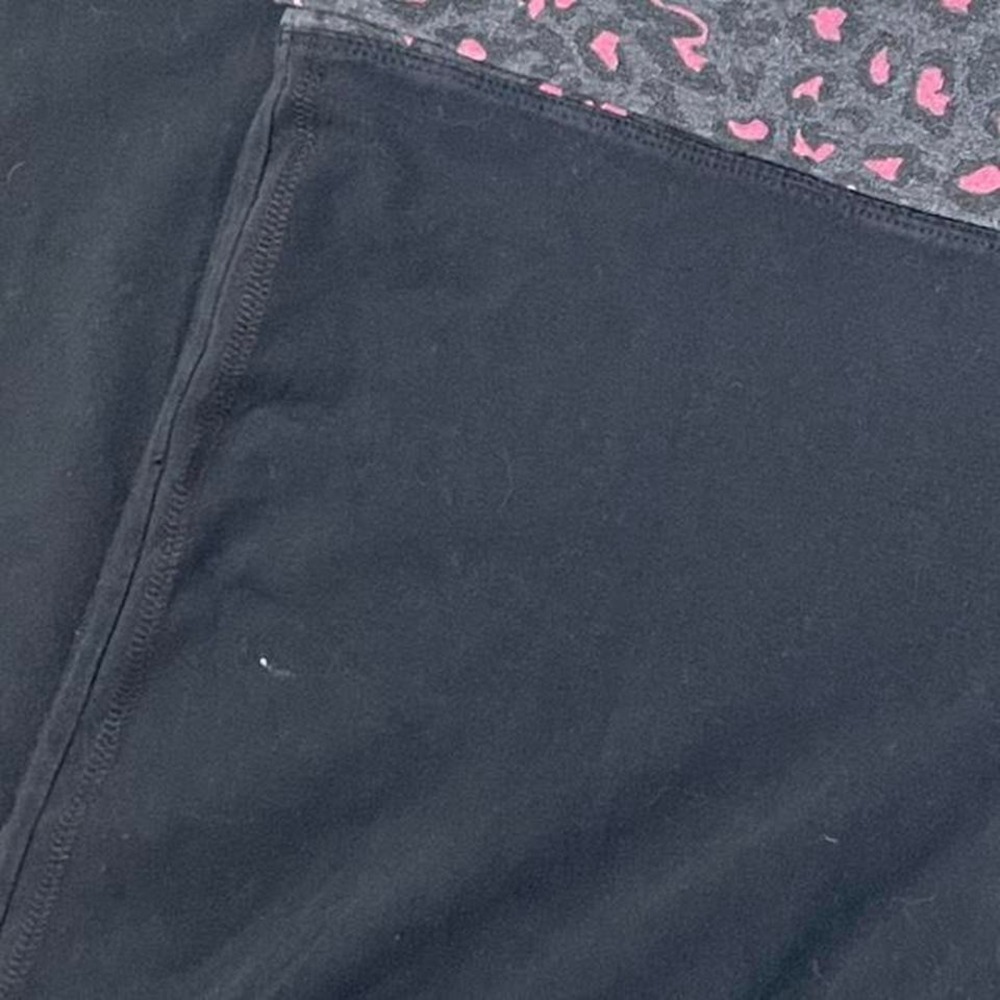 Black and pink leopard print yoga pants with fold over waistband - Picture 3 of 6